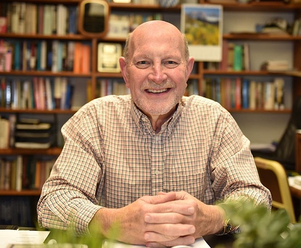 Stephen G Fritz