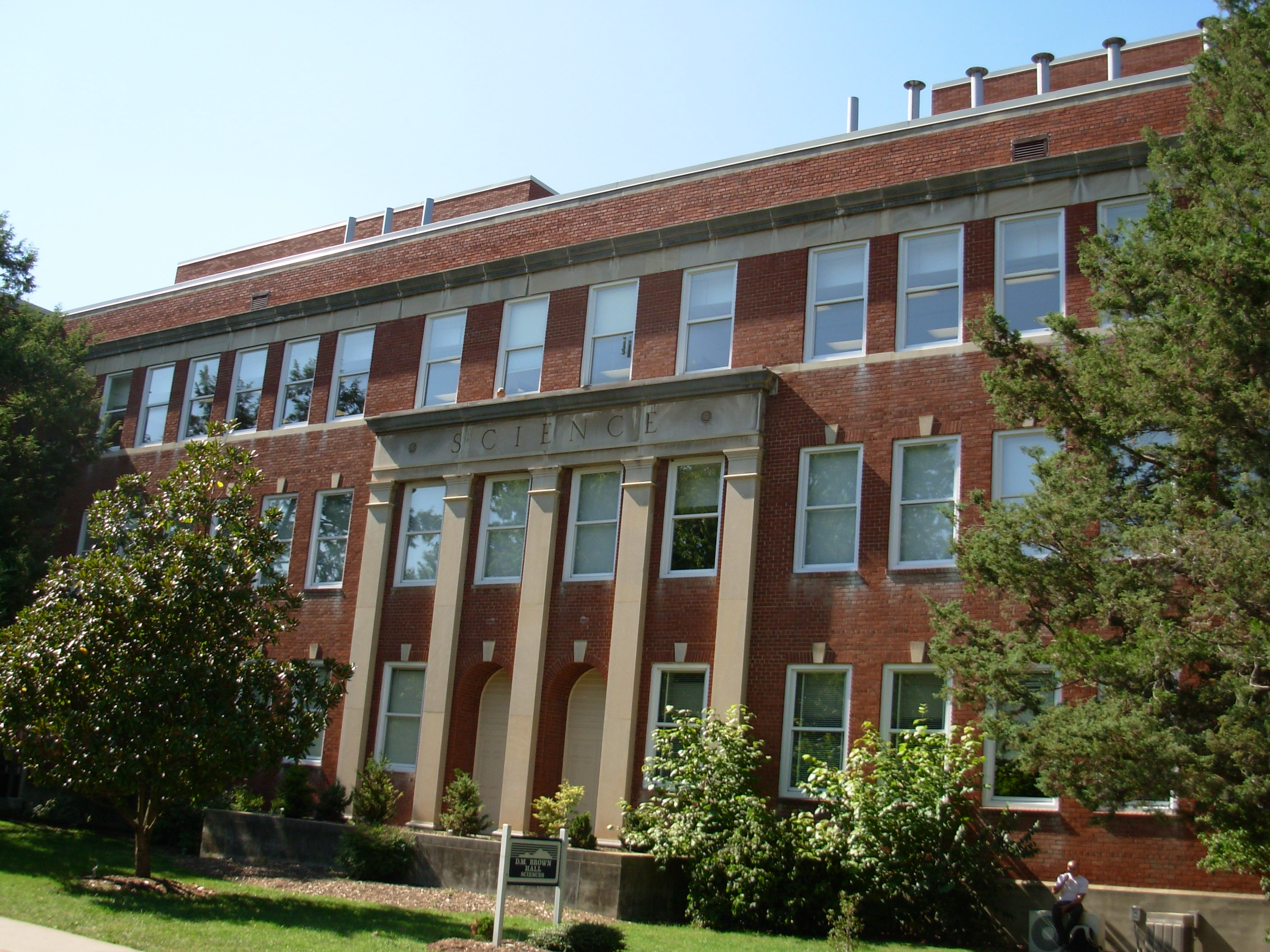 Some pictures of Brown Hall, where the ETSU Physics and Astronomy Dept ...